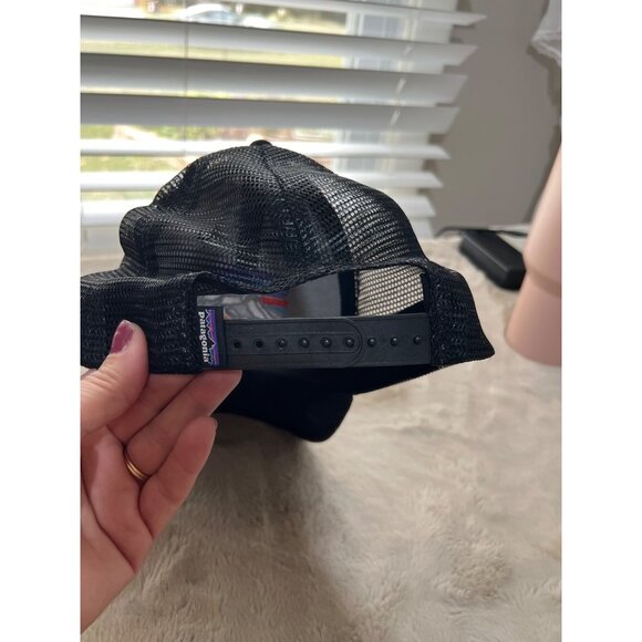 Patagonia Black Trucker Hat With Logo Embroidery Snapback Mesh Back - Picture 4 of 8